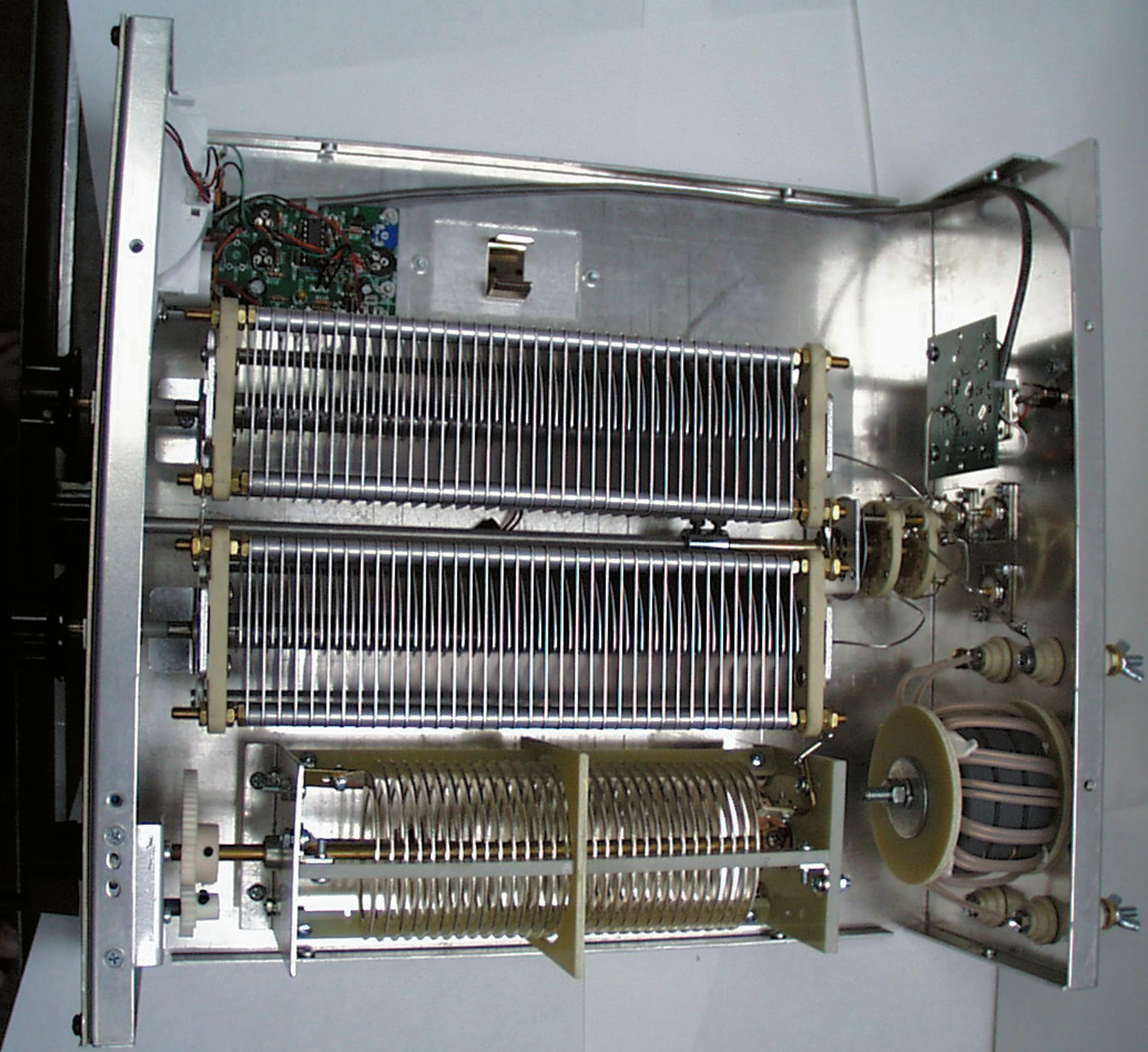 ATR-30, SEC- HF Antenna Tuner with Aircore roller inductor, 500 pF matching capacitors, (FACTORY SEC
