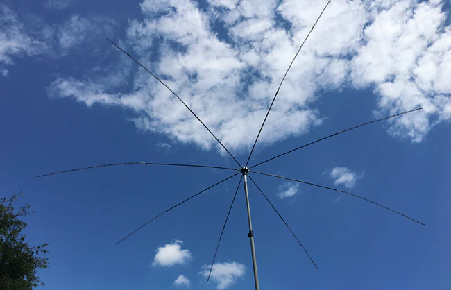 MFJ-2104, HF OCTOPUS ANTENNA, WITH 75/40/20/15 HAMSTICKS