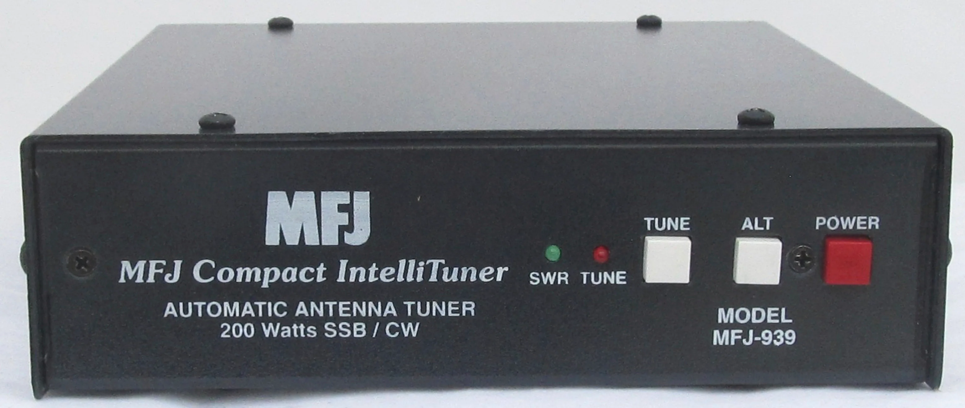 MFJ-939Y, PLUG, PLAY, 200W AUTOTUNER, HF, W/CABLE, YAESU 950/450/891